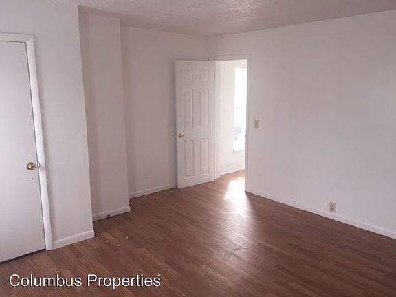 5th image of 1633 E Hudson St