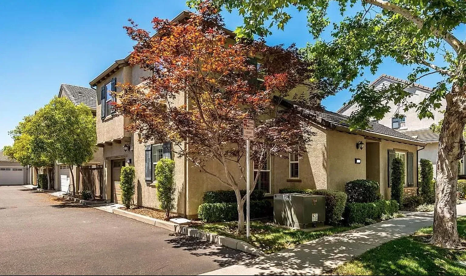 40 Villa Gardens Ct — Photo 3
