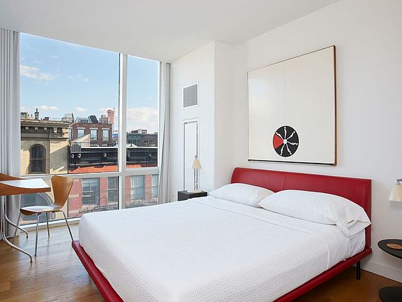 5th image of 311 West Broadway