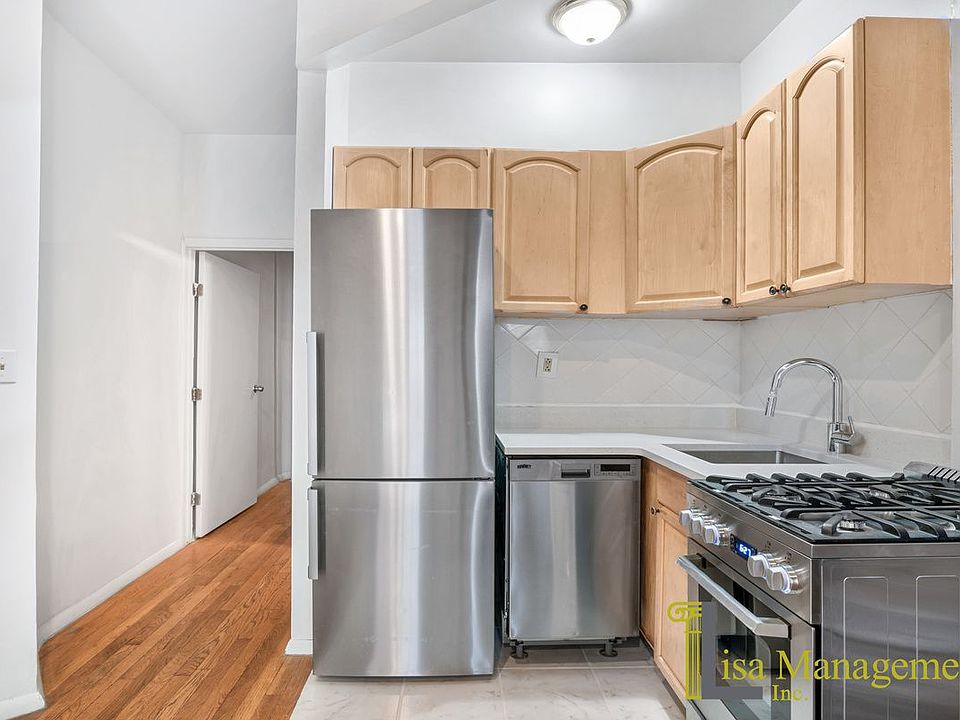 1st image of 426 W 48th St APT 2RE