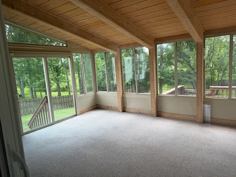 678 Union Dr — Photo 20