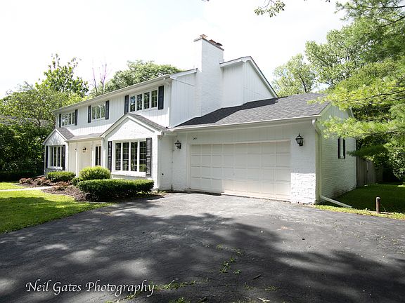 2nd image of 2401 Brookwood Dr
