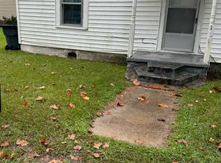 110 W Grady St, Four Oaks, NC 27524