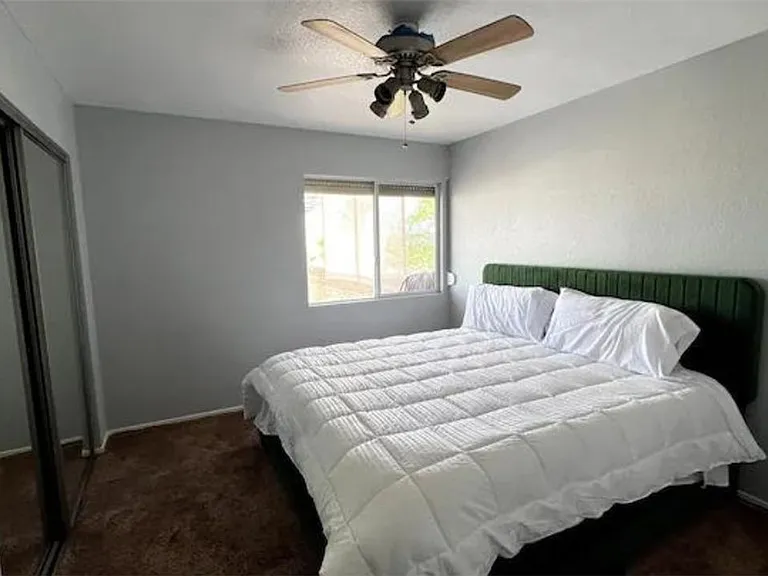 908 Carmel Shores Dr — Photo 17