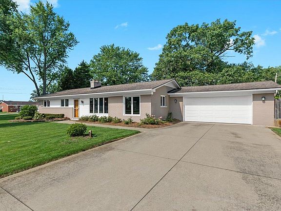 3rd image of 6115 Borowy Dr