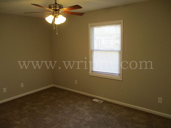 2nd image of 2801 Saddle Barn West Dr