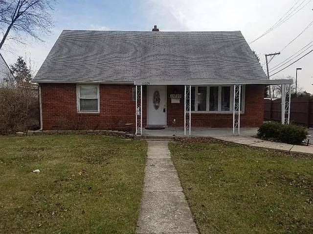 11029 Mayfield Ave photo 1