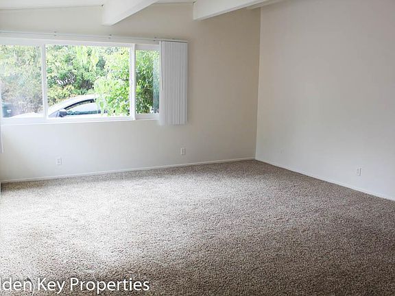 4th image of 734 Franklin Ln