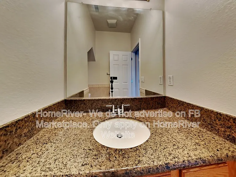 1069 Huntly Dr — Photo 18