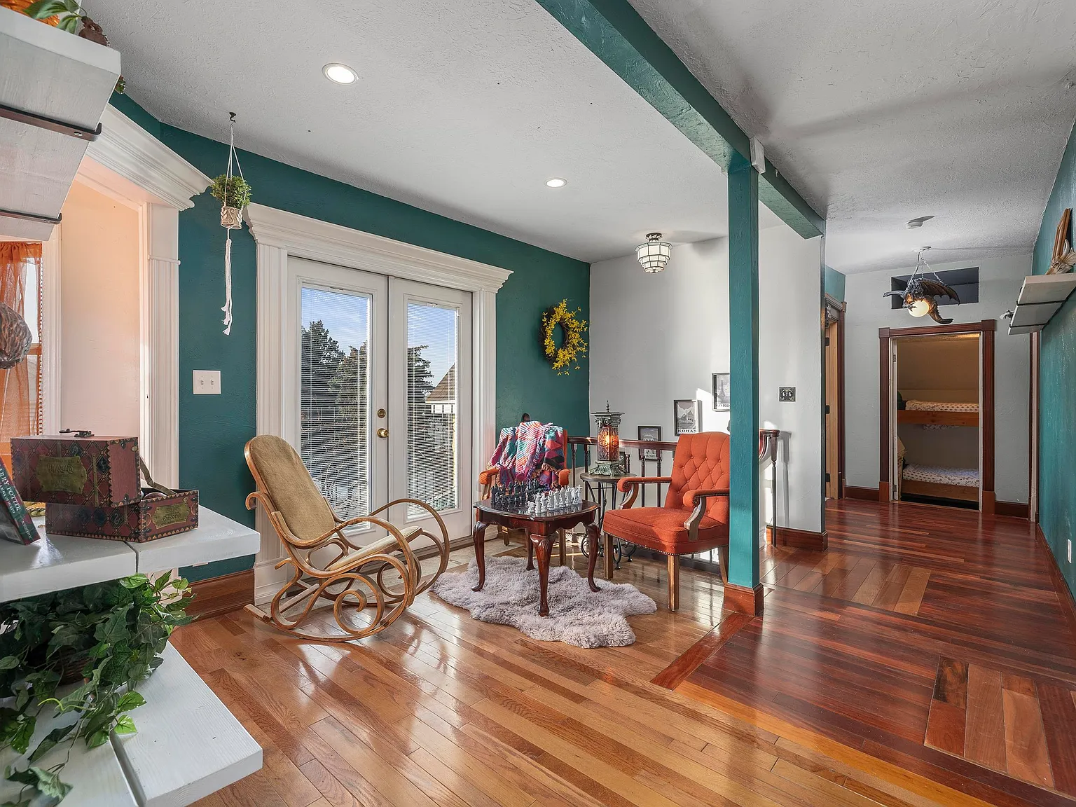 Fully Furnished Home, Incredible View with Hot tub, near 25th street — Photo 4