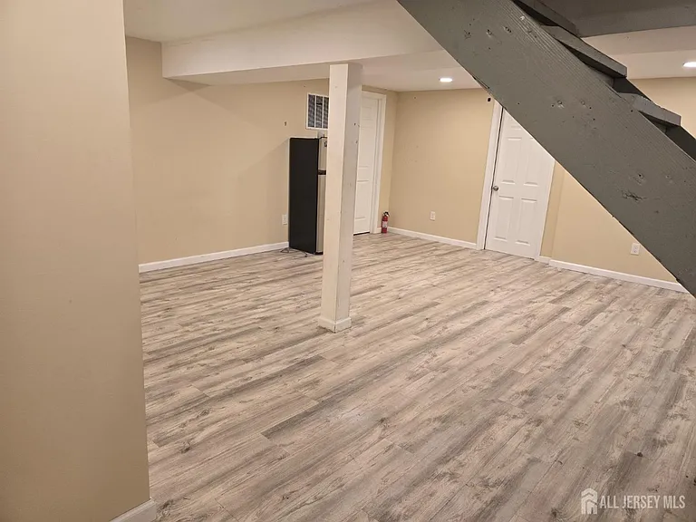 111 Bertram Ave — Photo 10
