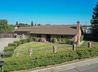 233 S Parallel Ave, Ripon, CA 95366