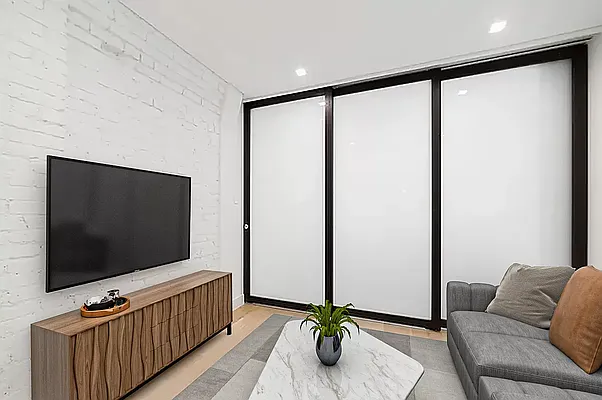 Rented by REAL New York | media 6