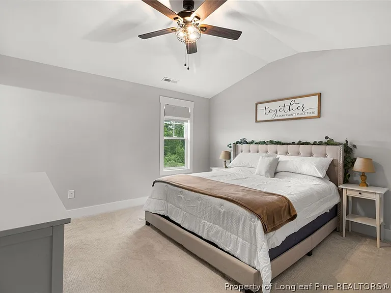 105 Woodford Ln — Photo 18