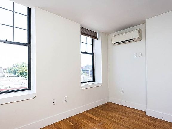 5th image of 41 Malcolm X Blvd #Penthouse A