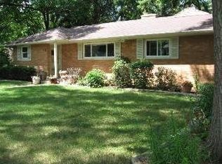 26 Highview Ave, Fox Lake, IL 60020