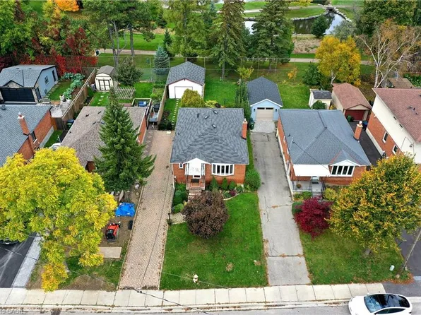 56 Cynthia Rd, Toronto, ON M6N 2P9