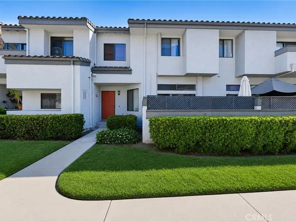 32 Brownfield Ln, Pomona, CA 91766