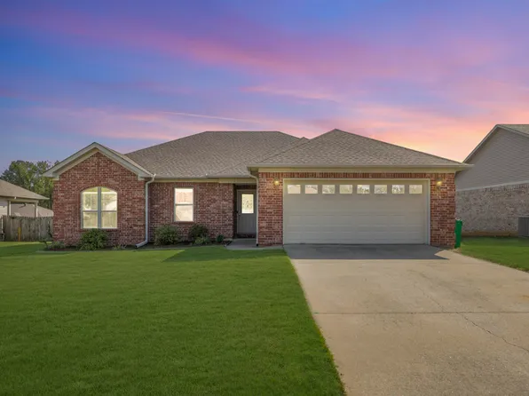 102 Lariat Dr, Austin, AR 72007