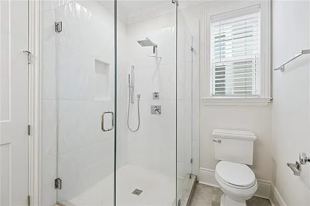 2410 Valence St #2410 — Photo 12