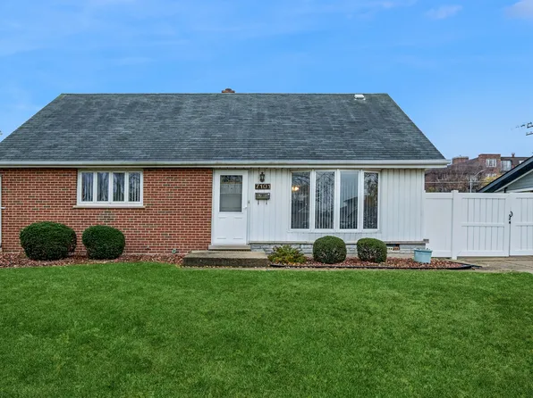 7101 Stanford Dr, Bridgeview, IL 60455