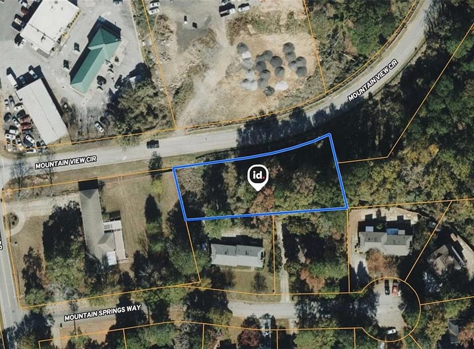 2nd image of 880 Mountain View Dr