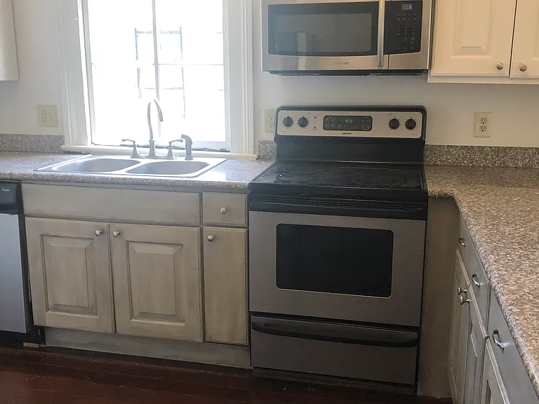 135 S Gayoso St — Photo 3