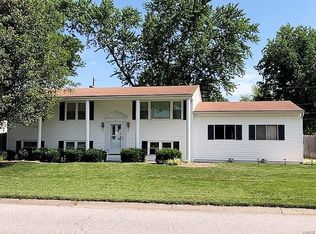 45 Saint Luke Dr, Saint Peters, MO