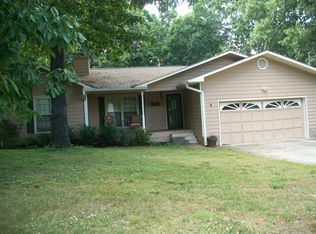 5007 Hunter Village Dr, Ooltewah, TN 37363