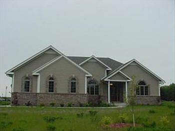 1st image of 604 Poplar Grove Dr