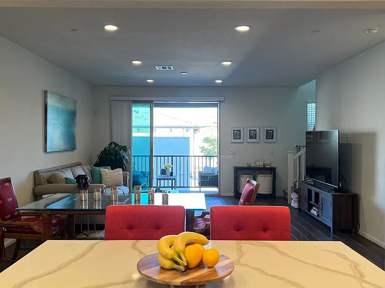 2332 Verano Way — Photo 2