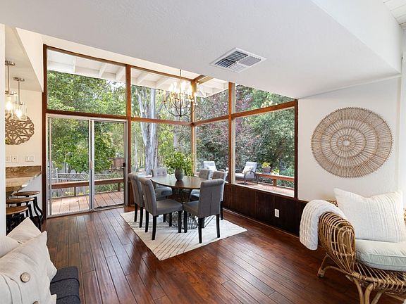 5th image of 407 Ewell Ct