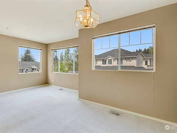 4th image of 4726 Mill Pond Drive SE #601