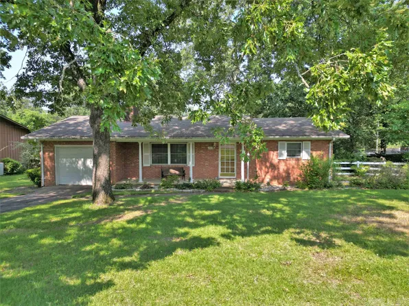 2416 Woodland Bluff Dr, Heber Springs, AR 72543