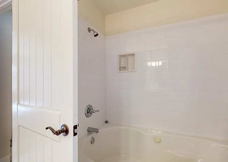 1951 Island View Dr — Photo 36