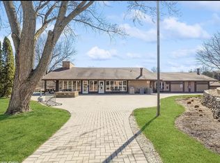 15 Saint Thomas Colo APT 4, Fox Lake, IL 60020