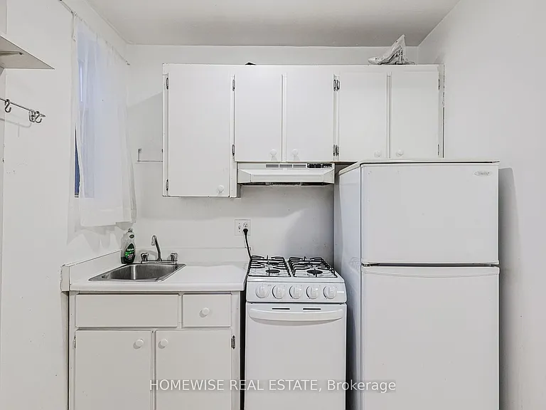 33 Maitland St #303 — Photo 4