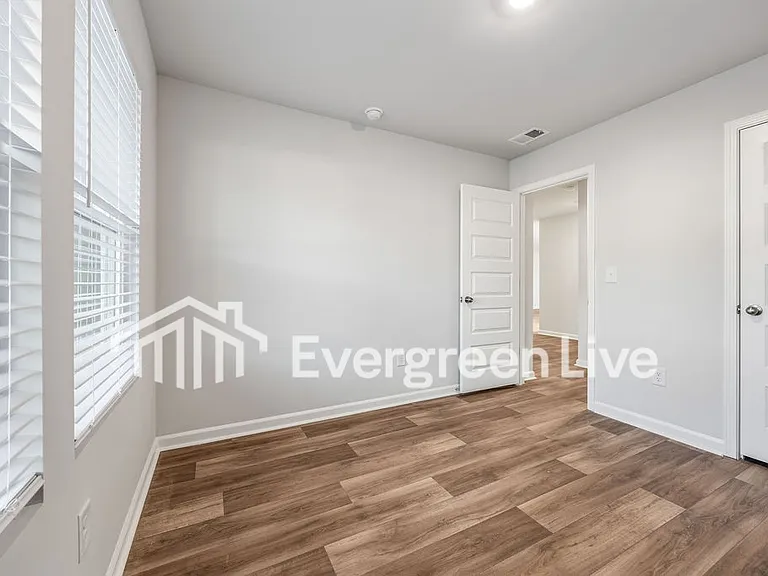 1708 King Oaks Loop — Photo 24