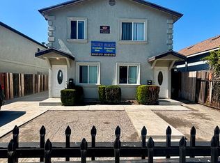 1031 E 52nd Pl, Los Angeles, CA 90011
