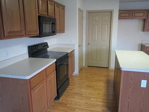 3rd image of 3921 Orlando Springs Dr