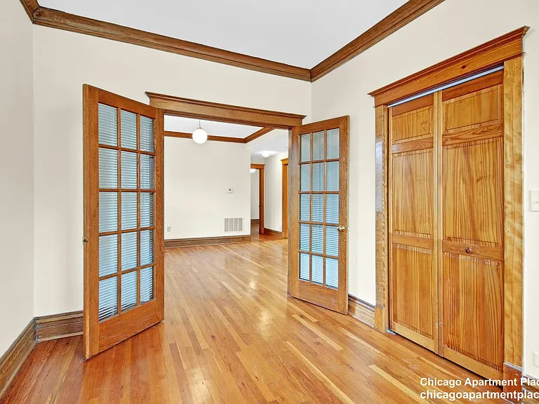 3600 N Hermitage Ave #2 — Photo 10