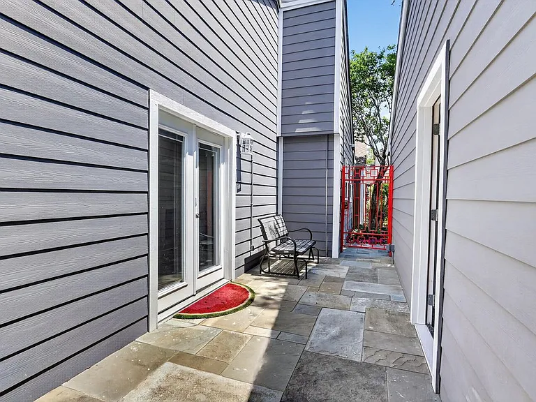 4315 Cabell Dr — Photo 33