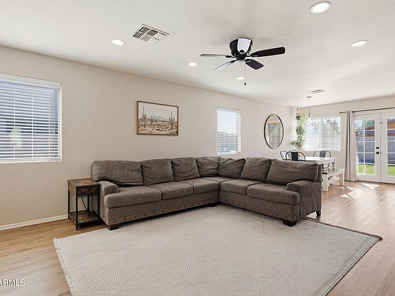 4th image of 17449 W CALAVAR Road