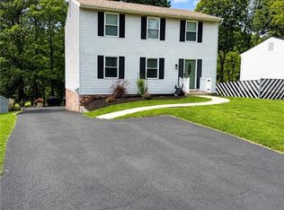 1913 Riggs Rd, South Park, PA 15129