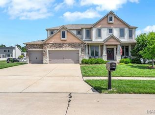 51 Blue Brook Ct, O'Fallon, MO 63366