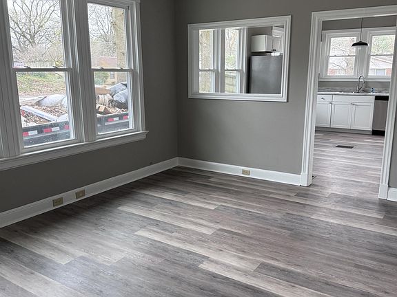 4th image of 603 Phillips St
