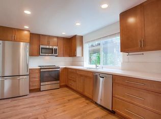 327 Avenida De Las Rosas, Encinitas, CA 92024