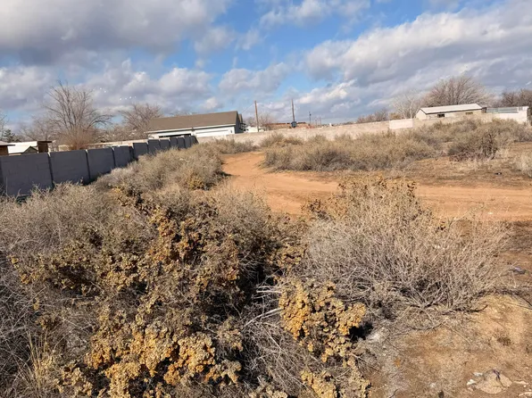 2513 Amalia Rd SW, Albuquerque, NM 87105