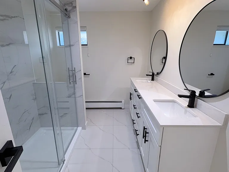 8711 Cullen Cres — Photo 13