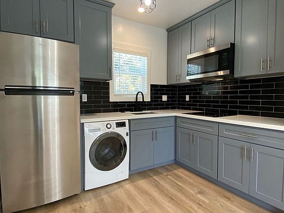 2nd image of 1066 N Avenue 50